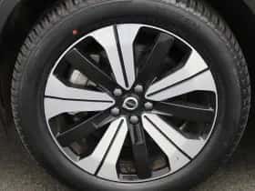 Volvo XC40 (2023) thumbnail 15