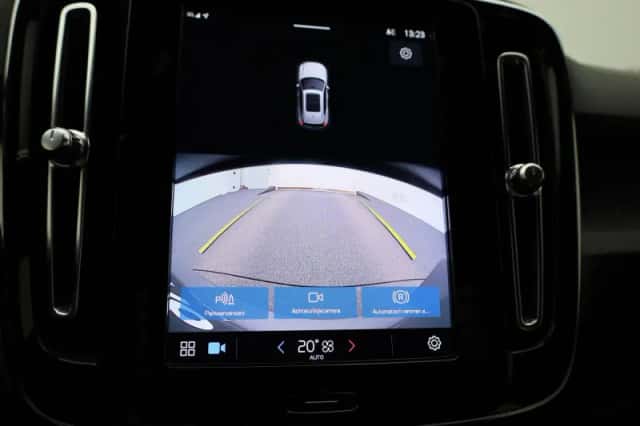 Volvo XC40 (2023) thumbnail 25