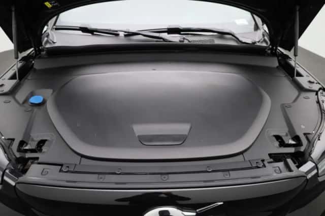 Volvo XC40 (2023) thumbnail 32