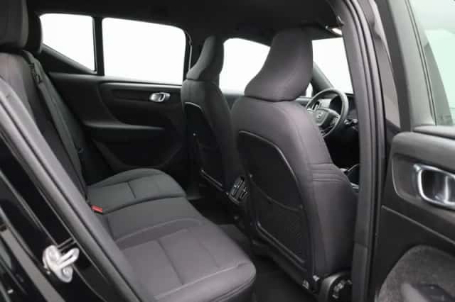 Volvo XC40 (2023) thumbnail 36