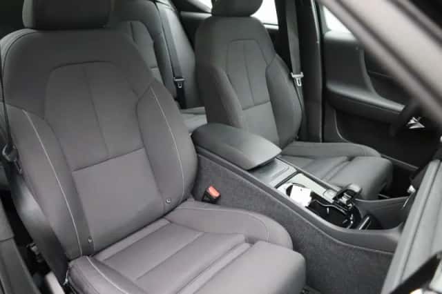 Volvo XC40 (2023) thumbnail 37