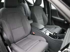 Volvo XC40 (2023) thumbnail 37