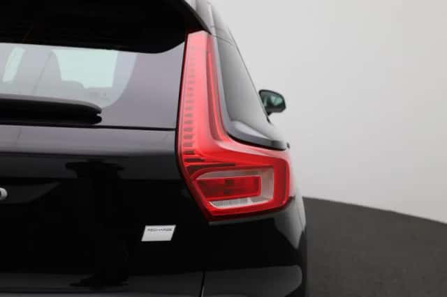 Volvo XC40 (2023) thumbnail 38