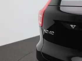 Volvo XC40 (2023) thumbnail 41