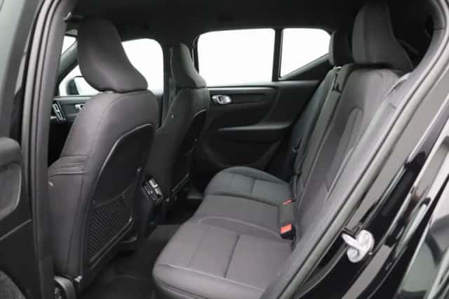 Volvo XC40 (2023) thumbnail 10