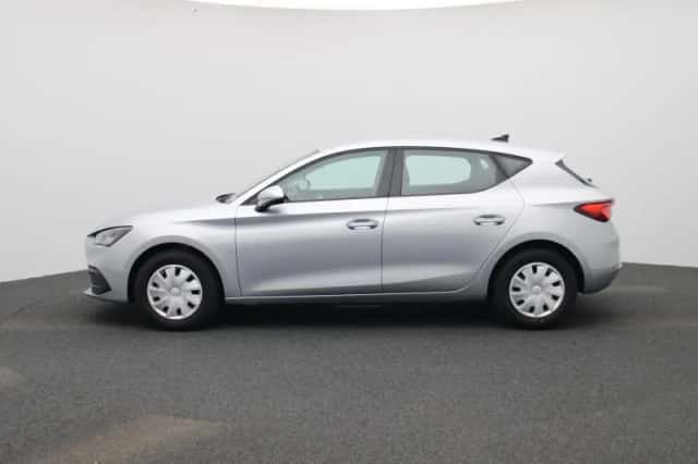 SEAT Leon (2023) thumbnail 4