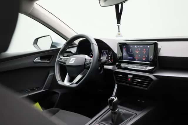SEAT Leon (2023) thumbnail 31