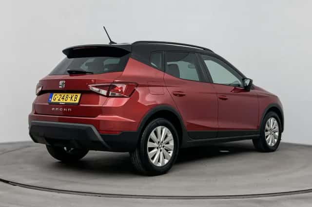 SEAT Arona (2019) thumbnail 4