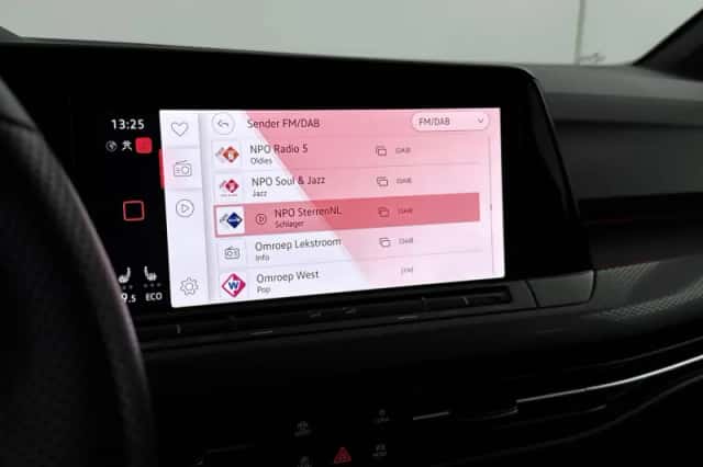 Volkswagen Golf (2023) thumbnail 6