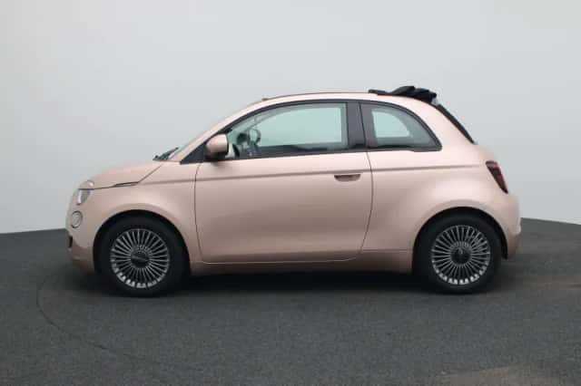 Fiat 500 (2022) thumbnail 4