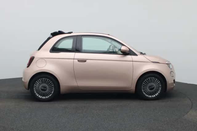 Fiat 500 (2022) thumbnail 6