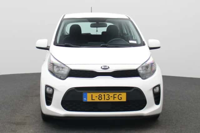 Kia Picanto (2021) thumbnail 3