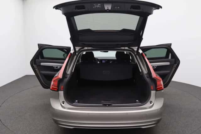 Volvo V90 (2022) thumbnail 13
