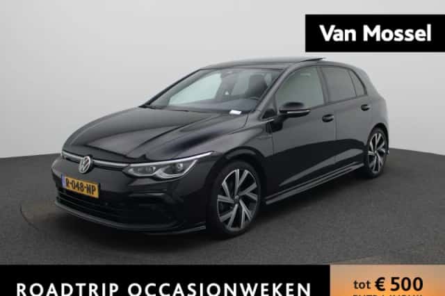Volkswagen Golf (2022) thumbnail 1