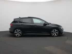 Volkswagen Golf (2022) thumbnail 6