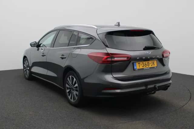 Ford Focus (2023) thumbnail 2