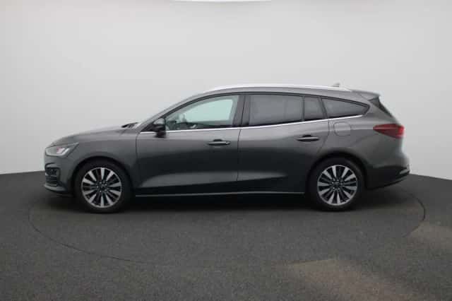 Ford Focus (2023) thumbnail 4