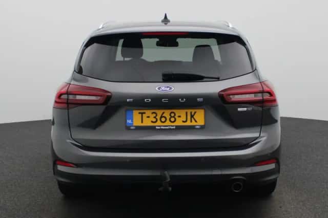 Ford Focus (2023) thumbnail 5