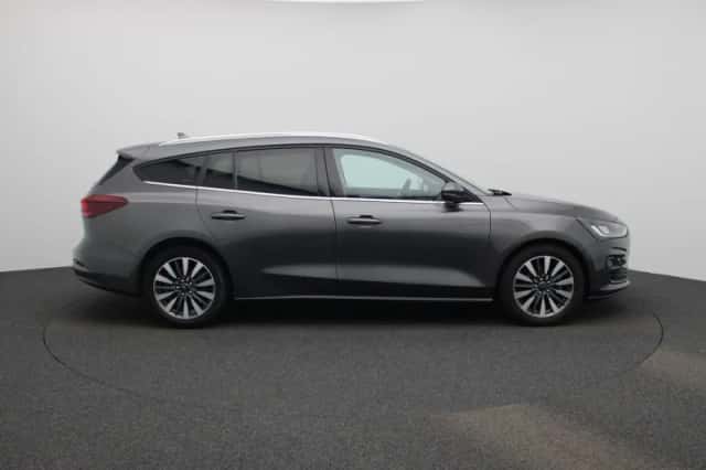 Ford Focus (2023) thumbnail 6
