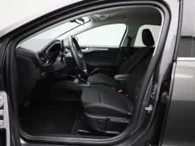 Ford Focus thumbnail 9