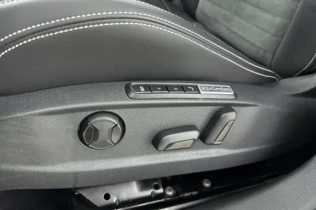 Volkswagen Passat (2023) thumbnail 16