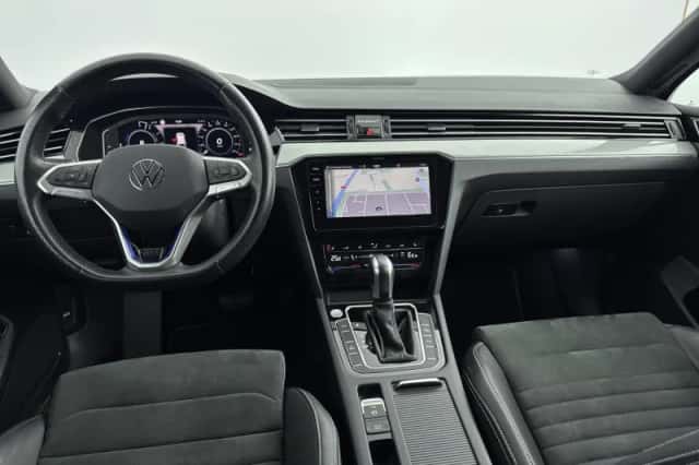 Volkswagen Passat (2023) thumbnail 19