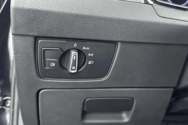 Volkswagen Passat (2023) thumbnail 21