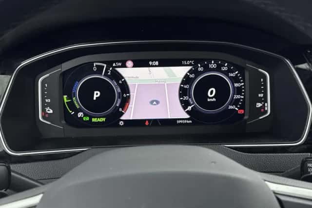Volkswagen Passat (2023) thumbnail 9