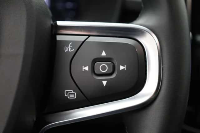 Volvo XC40 (2023) thumbnail 23