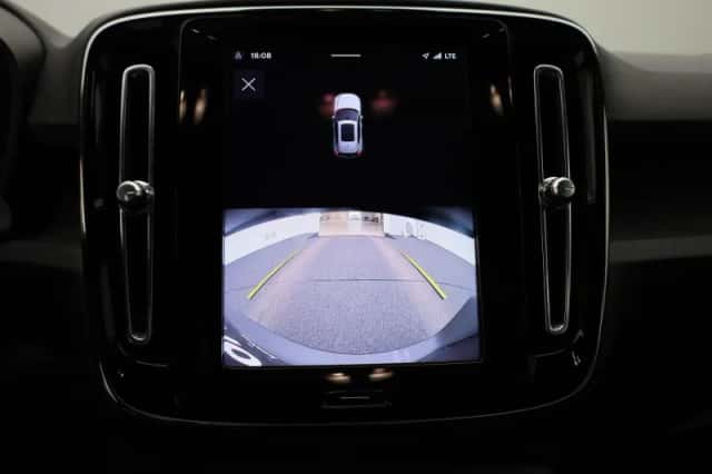 Volvo XC40 (2023) thumbnail 24