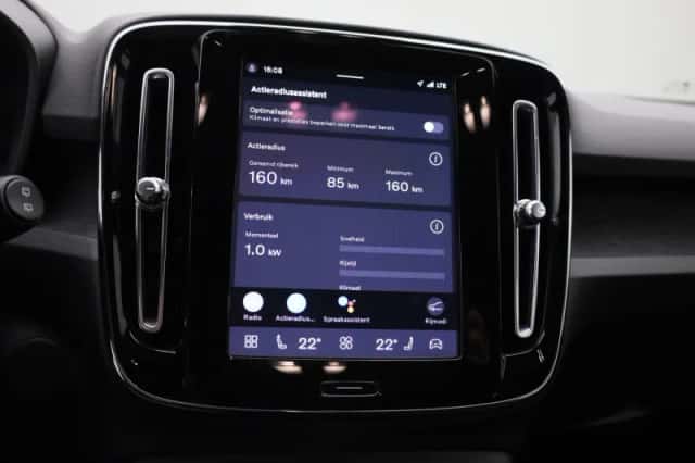 Volvo XC40 (2023) thumbnail 28