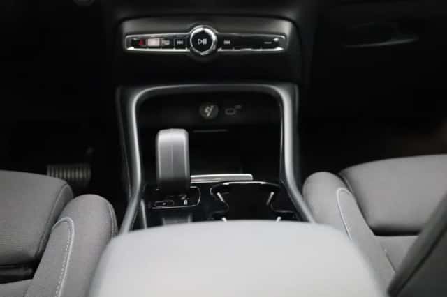 Volvo XC40 (2023) thumbnail 10