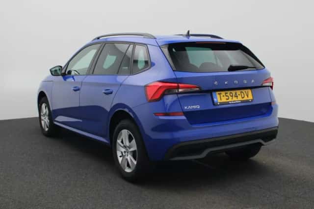 Škoda Kamiq (2023) thumbnail 2