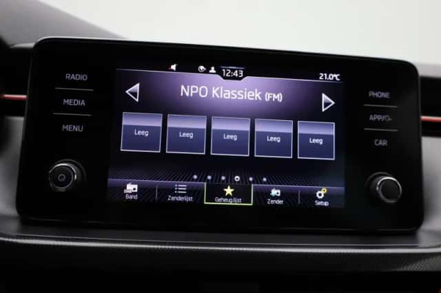 Škoda Kamiq (2023) thumbnail 14