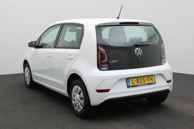 Volkswagen Up! (2021) thumbnail 2