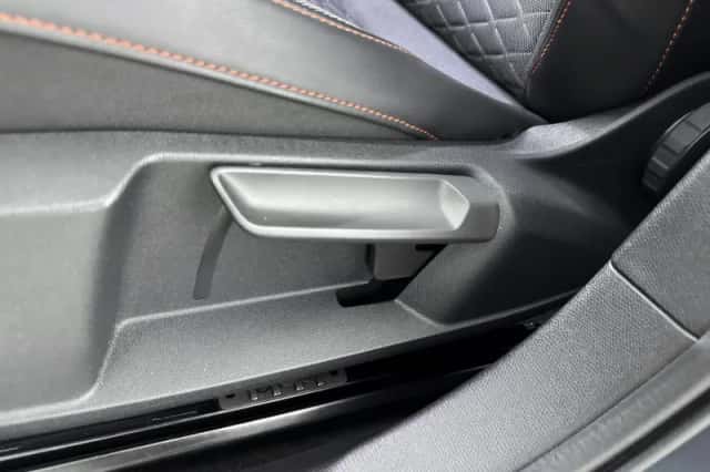 SEAT Leon (2023) thumbnail 19