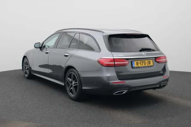 Mercedes-Benz E-Klasse (2022) thumbnail 2