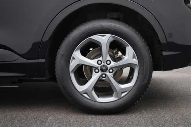 Ford Kuga (2025) thumbnail 13