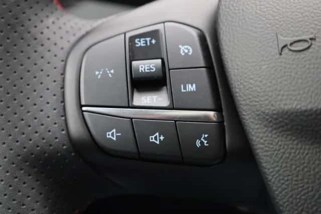 Ford Kuga (2025) thumbnail 18