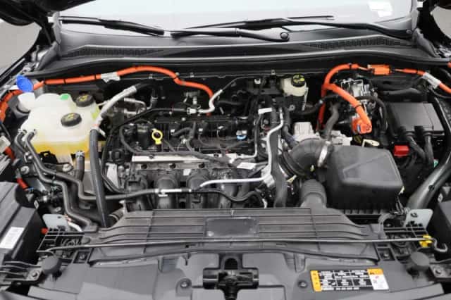 Ford Kuga (2025) thumbnail 38