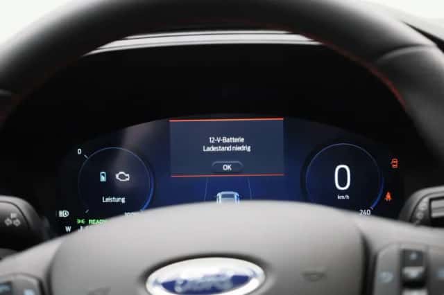 Ford Kuga (2025) thumbnail 8