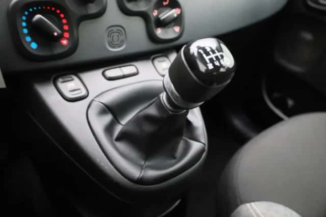 Fiat Panda (2022) thumbnail 16