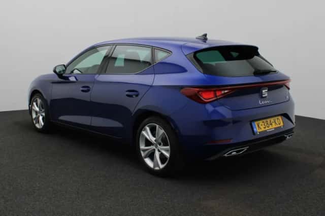 SEAT Leon (2021) thumbnail 2