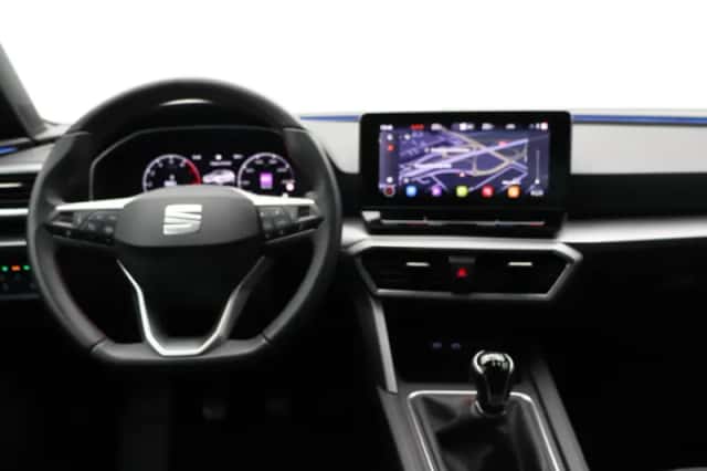 SEAT Leon (2021) thumbnail 7