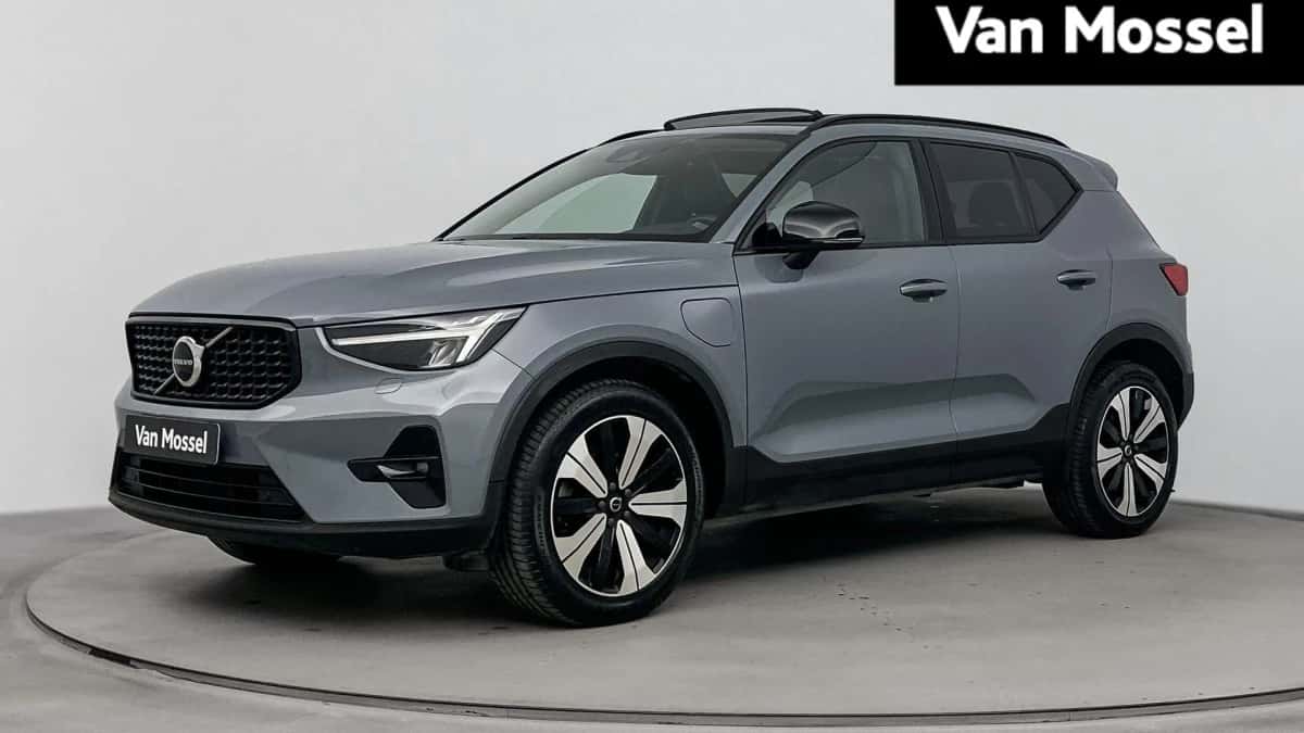 Volvo XC40 — foto 1