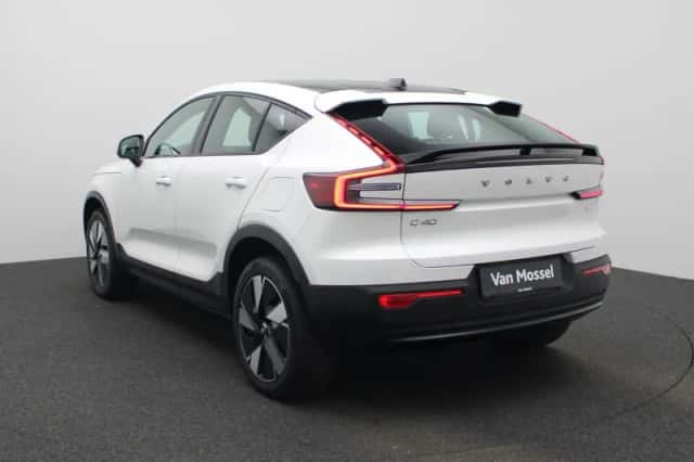 Volvo C40 (2023) thumbnail 2