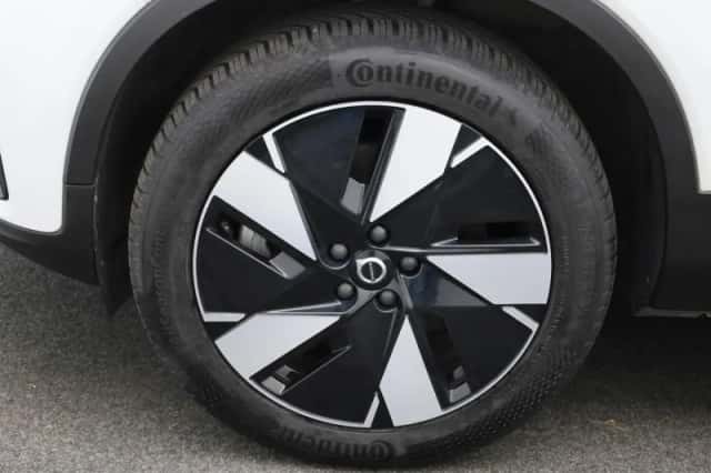 Volvo C40 (2023) thumbnail 15