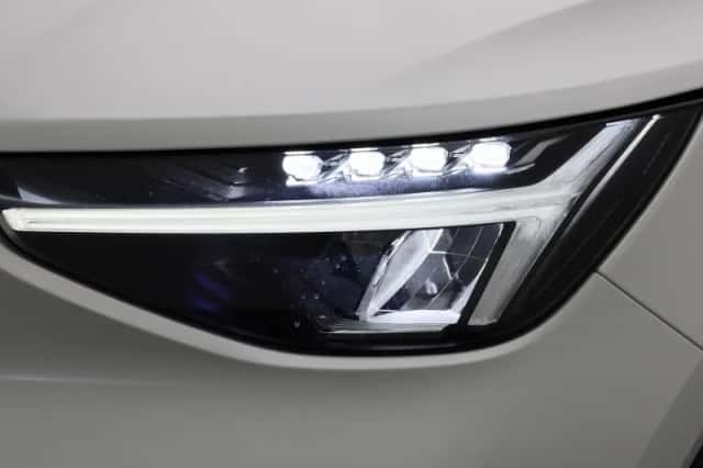 Volvo C40 (2023) thumbnail 16