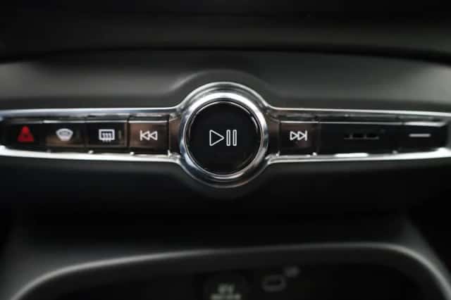 Volvo C40 (2023) thumbnail 22