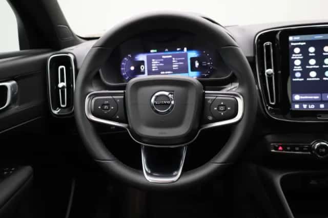 Volvo C40 (2023) thumbnail 7